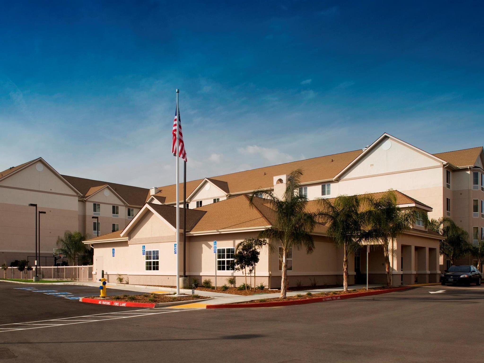 Homewood Suites By Hilton Fresno Airport/קלוביס מראה חיצוני תמונה