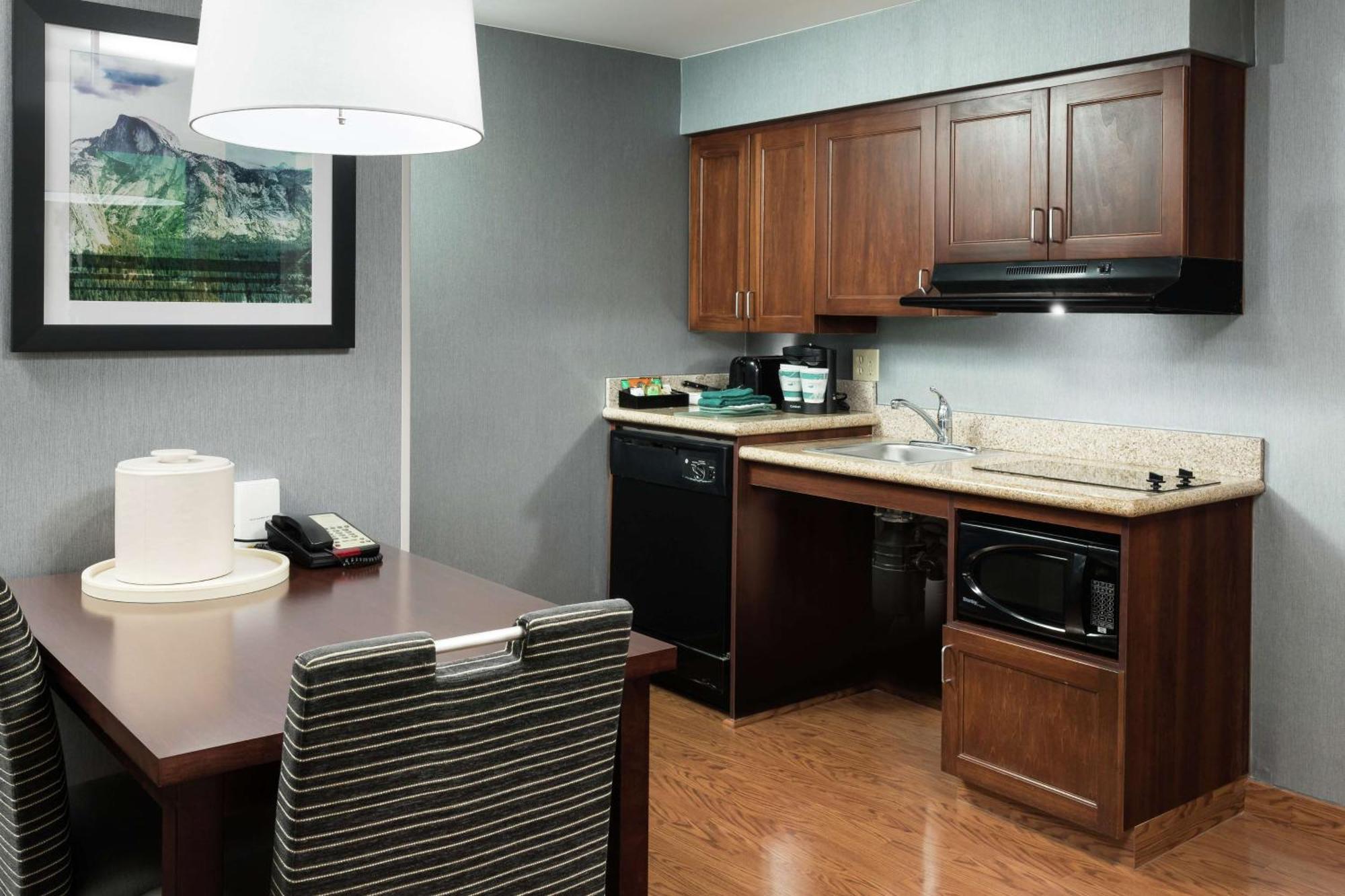 Homewood Suites By Hilton Fresno Airport/קלוביס מראה חיצוני תמונה